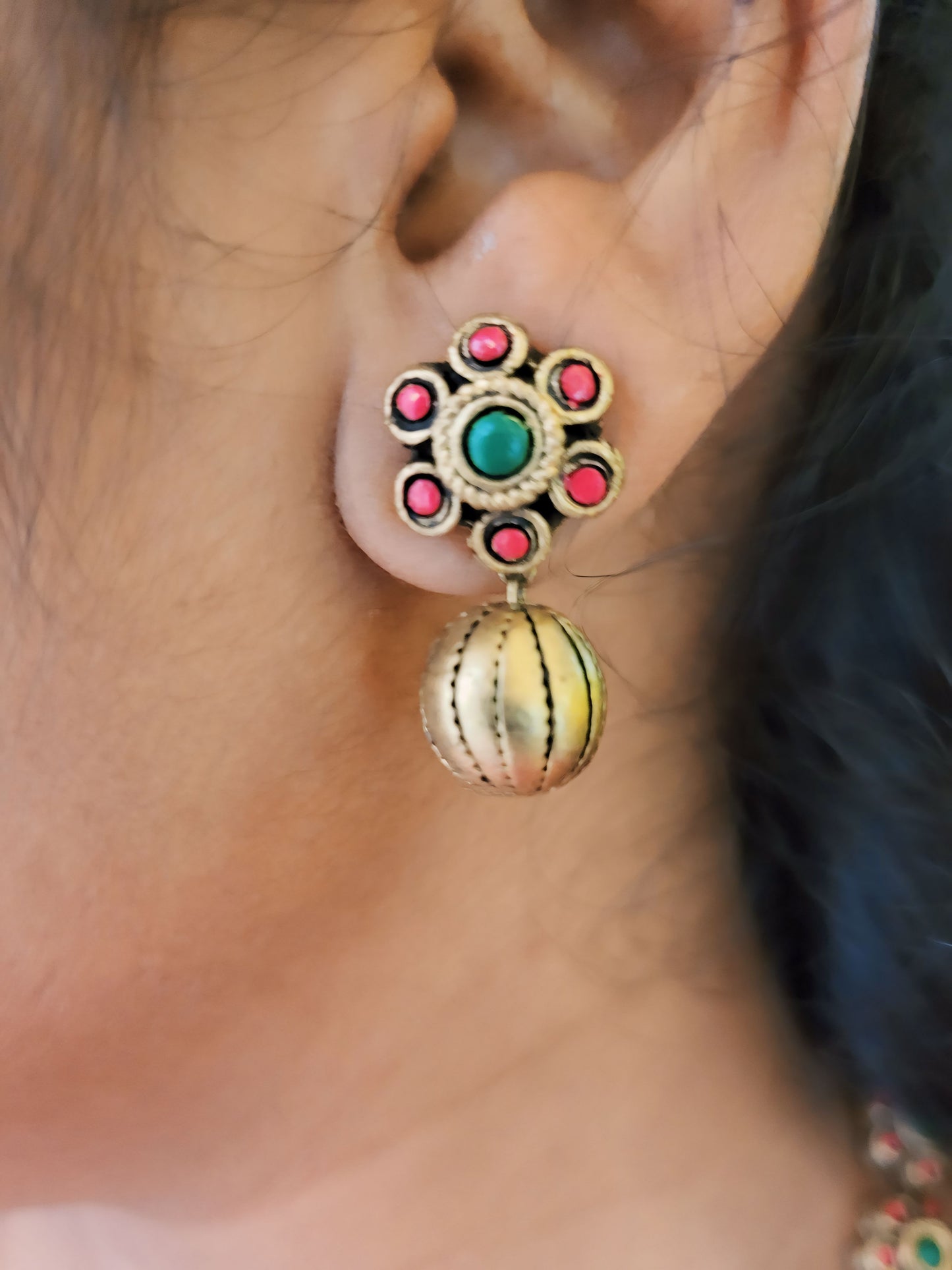 Simple flower and bead terracotta jewellery