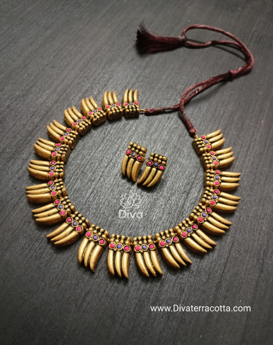Pink Violet Mulla Mottu Terracotta Jewellery