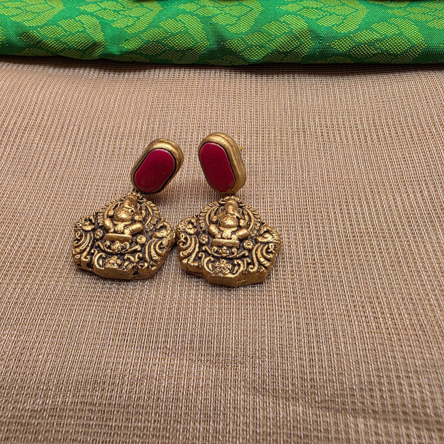 Kemp New Terracotta Jewellery Maroon