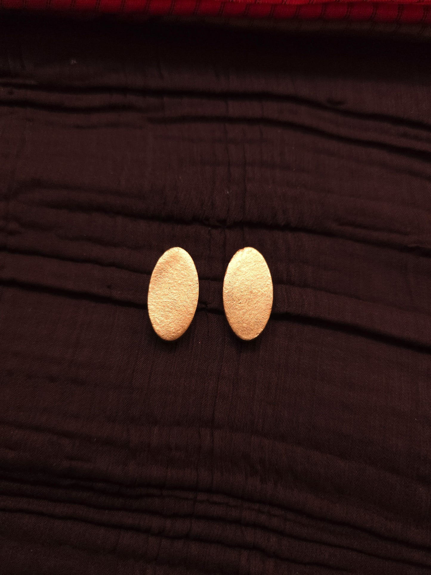 Elasya Antique Gold Oval & Silver Bead Terracotta Collar Set