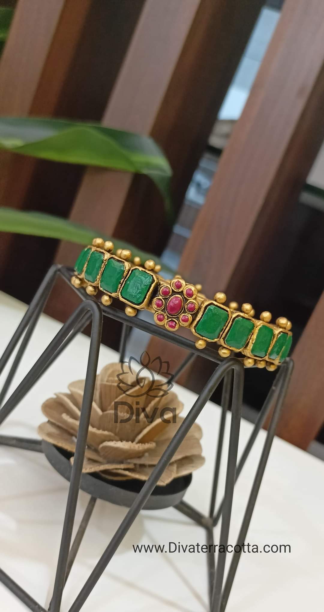 2.8" Kemp Green Terracotta Bangle DC15