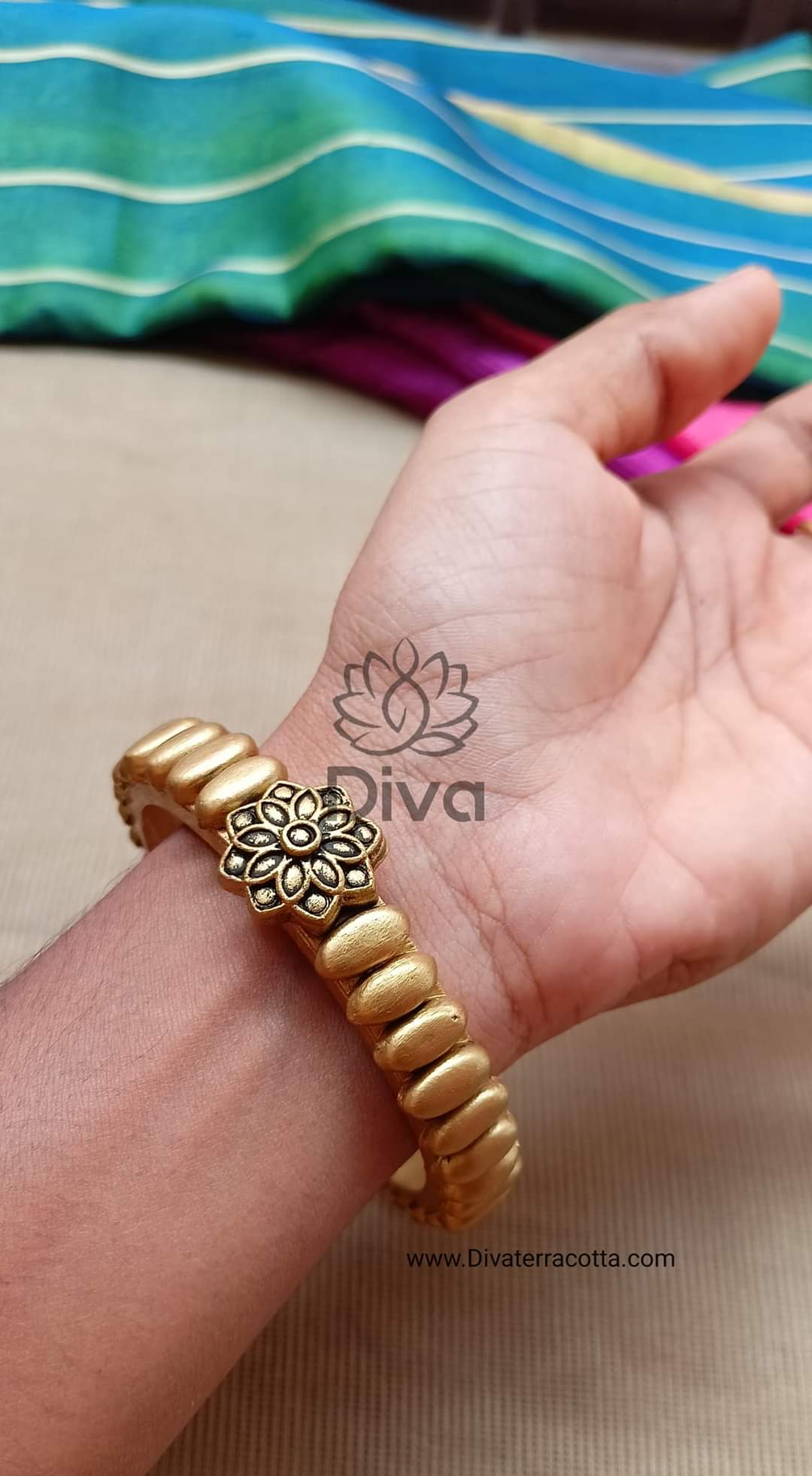 Antique Gold Oval Terracotta Bangle