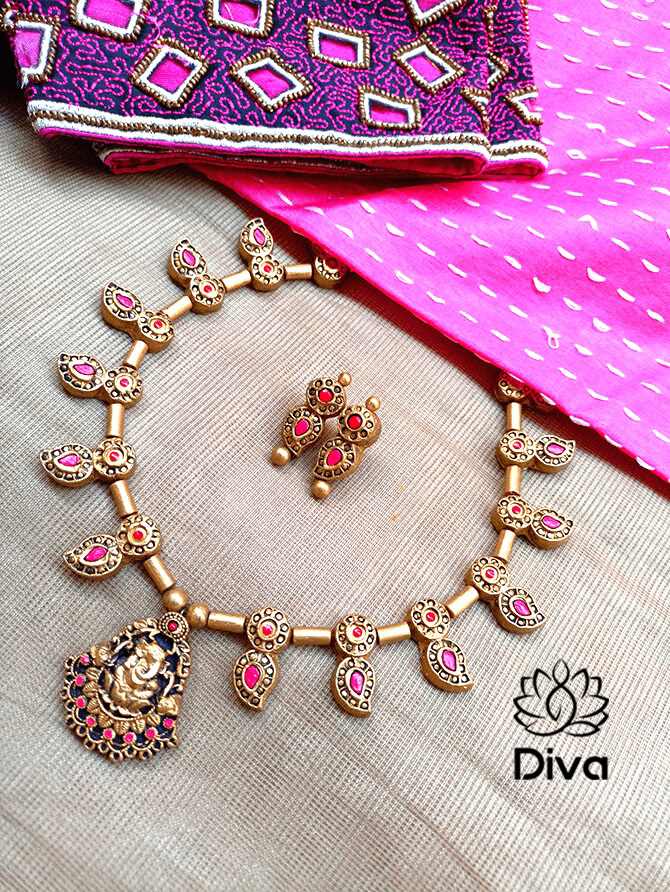 Simple Mango Tube Terracotta Jewellery