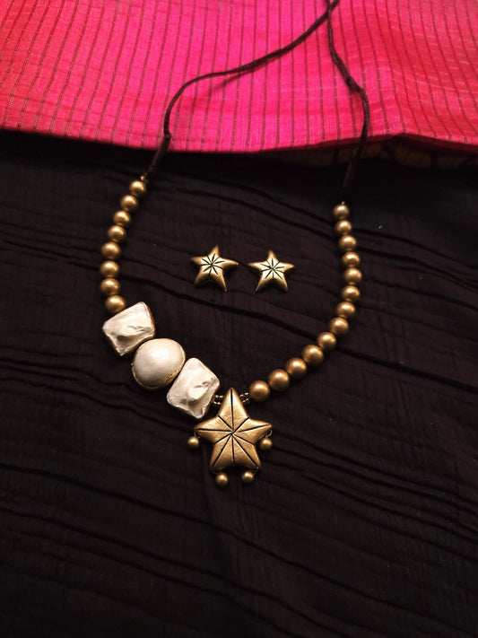 Tara Antique Gold Celestial Star & Textured Metallic Ivory Terracotta Set
