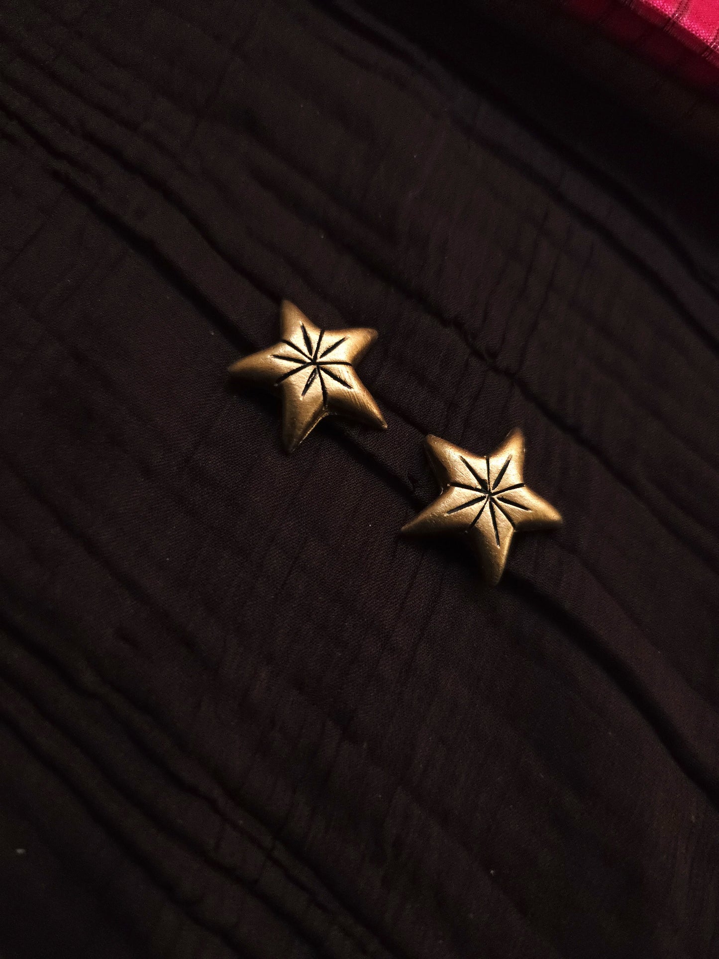 Tara Antique Gold Celestial Star & Textured Metallic Ivory Terracotta Set