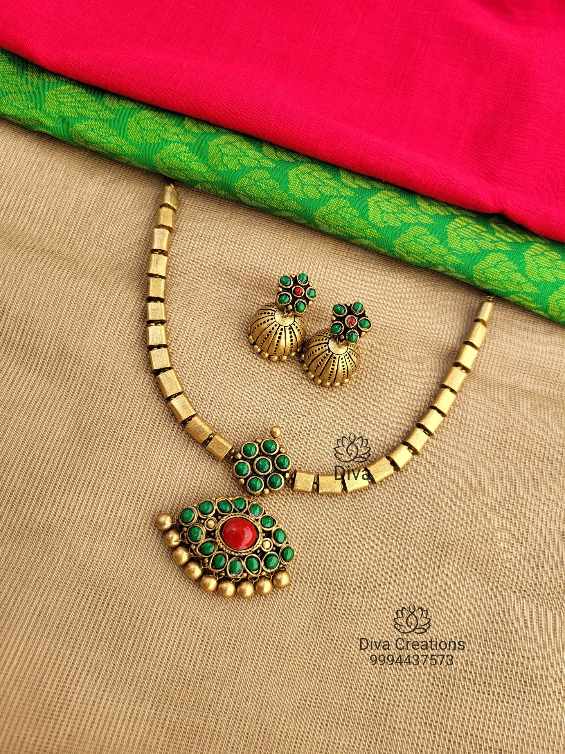 Green Attigai Terracotta Jewellery Set - Necklace & Jumka Earrings