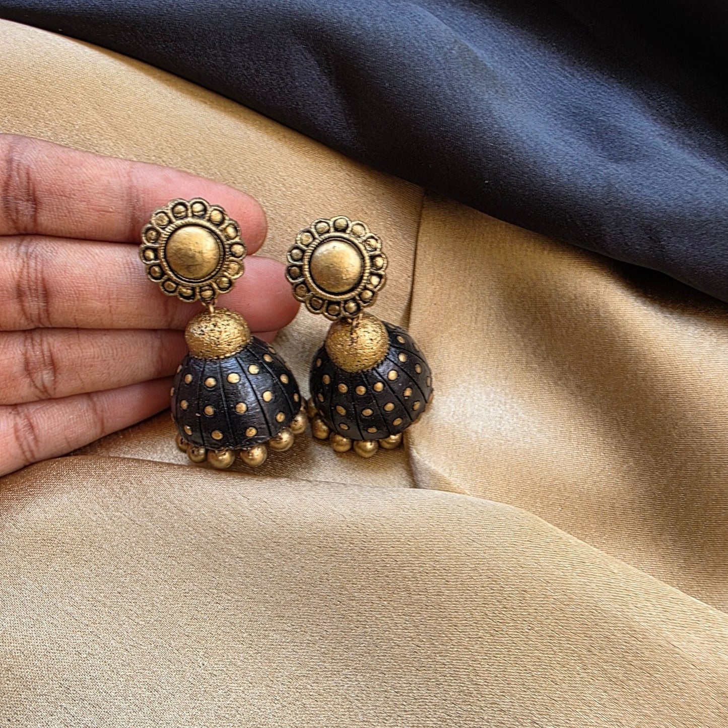 Poovizhi Terracotta Jumka Variant 2