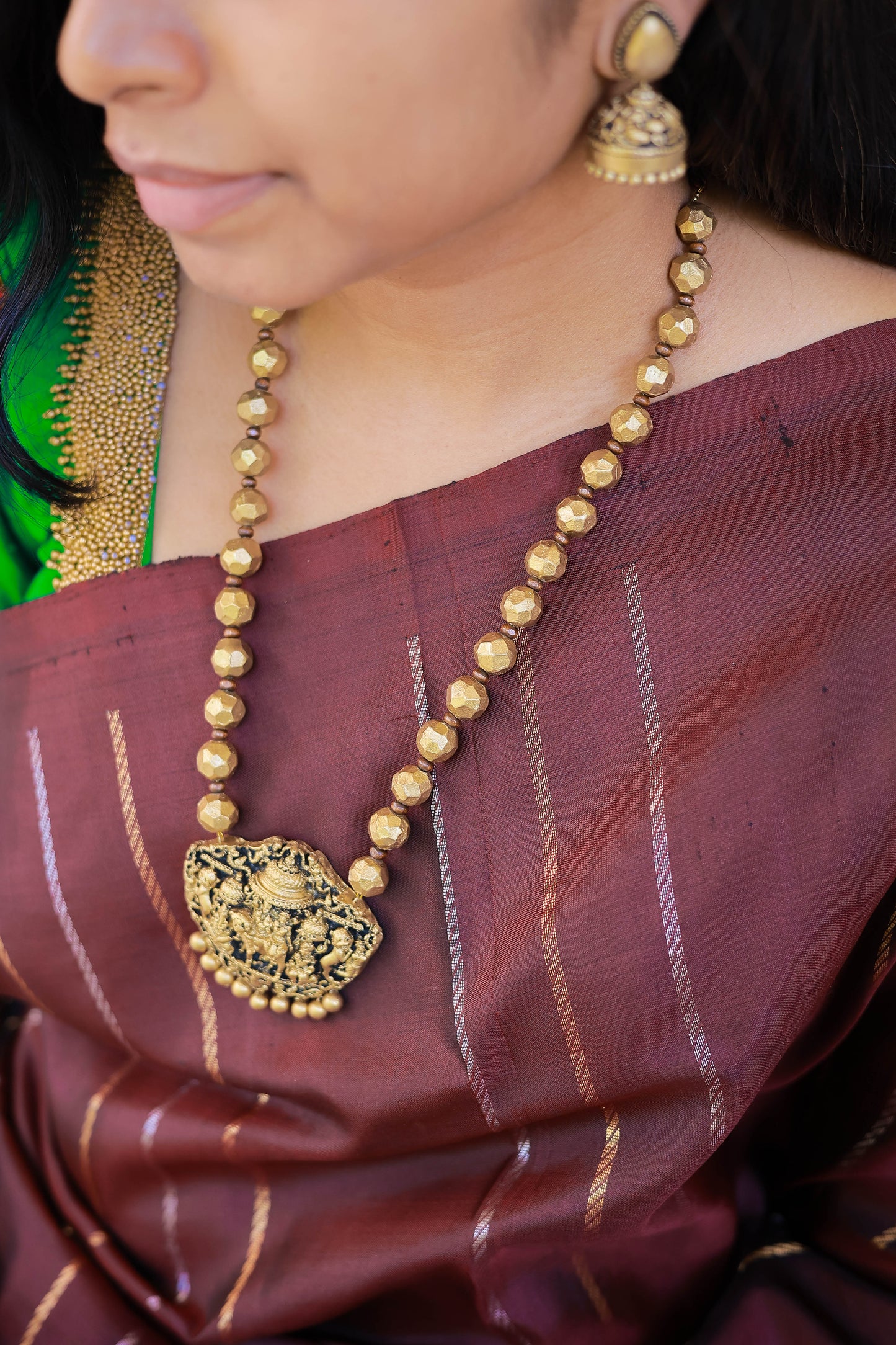 Fine Cut Beaded Idol Terracotta Jewellery