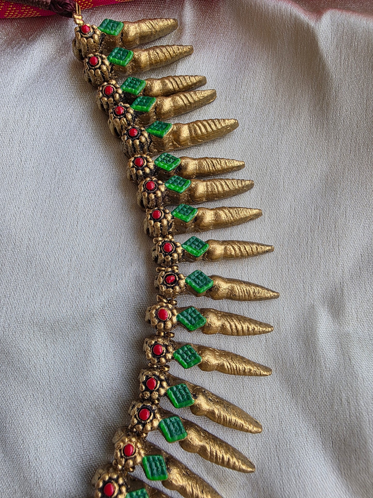 Red Green and antique gold arumbu floral terracotta necklace