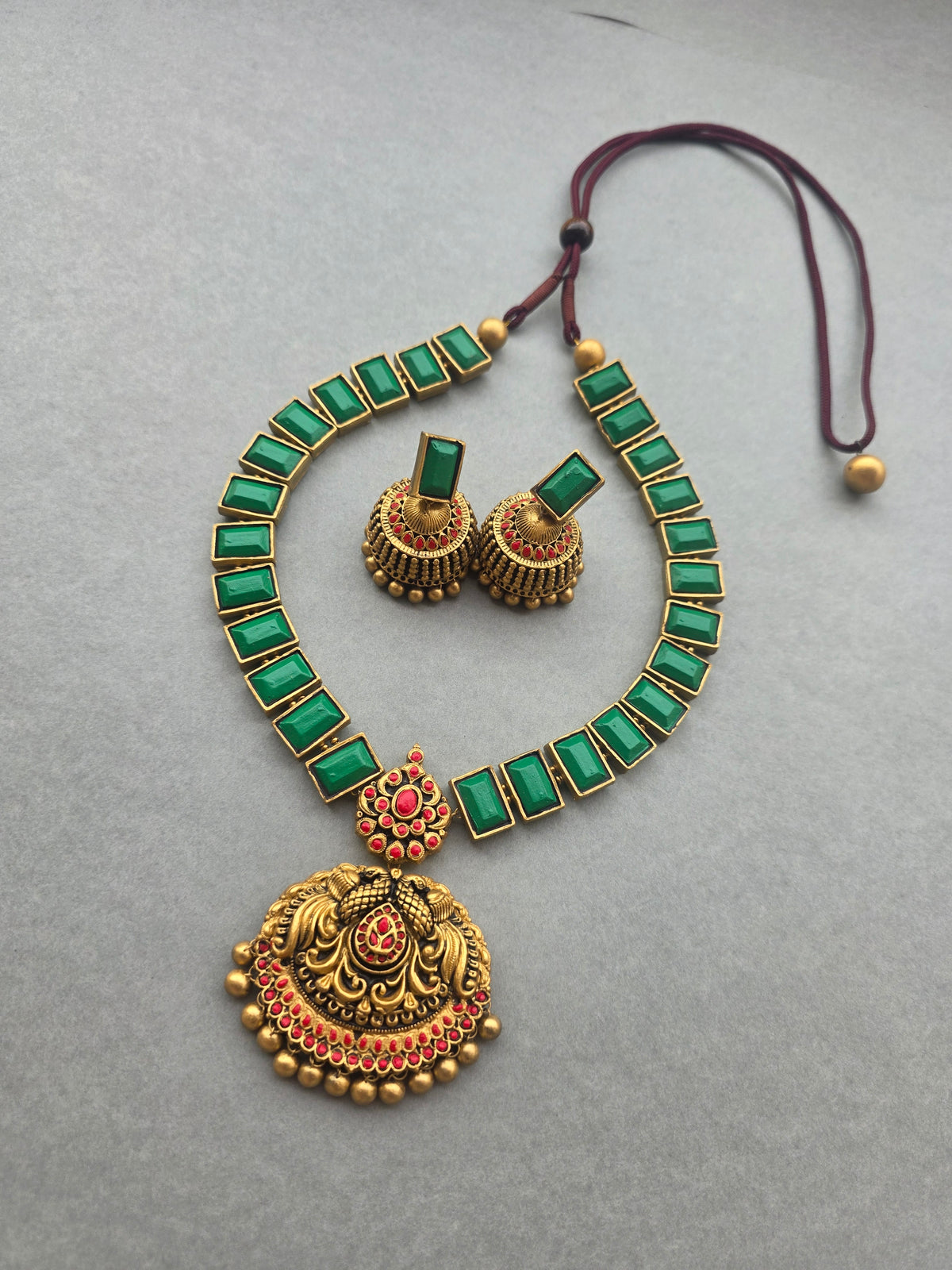 Emerald Charm Terracotta Jewellery Set