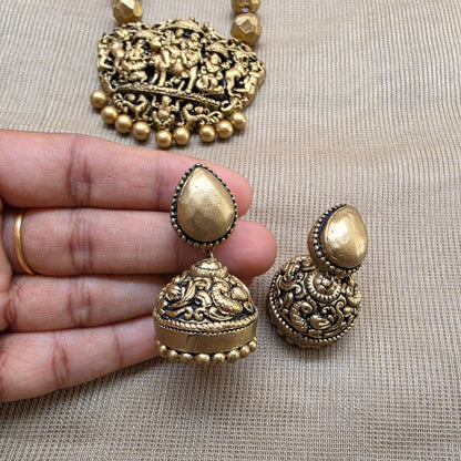 Fine Cut Beaded Idol Terracotta Jewellery