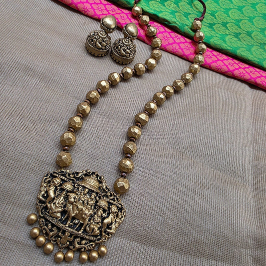 Fine Cut Beaded Idol Terracotta Jewellery