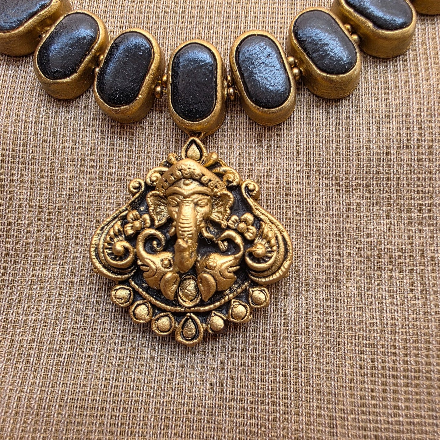 Kemp New Terracotta Jewellery Black