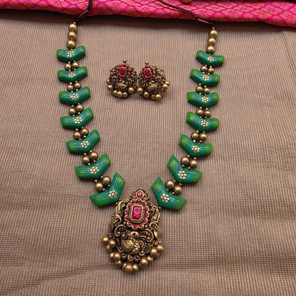Emerald Mayura Terracotta Jewellery