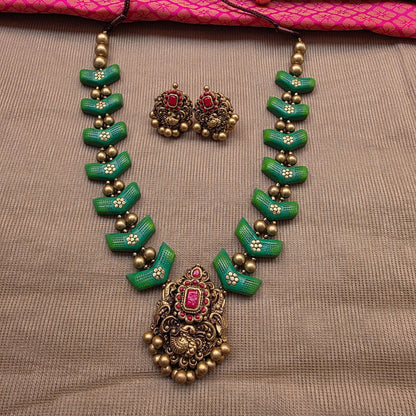 Emerald Mayura Terracotta Jewellery