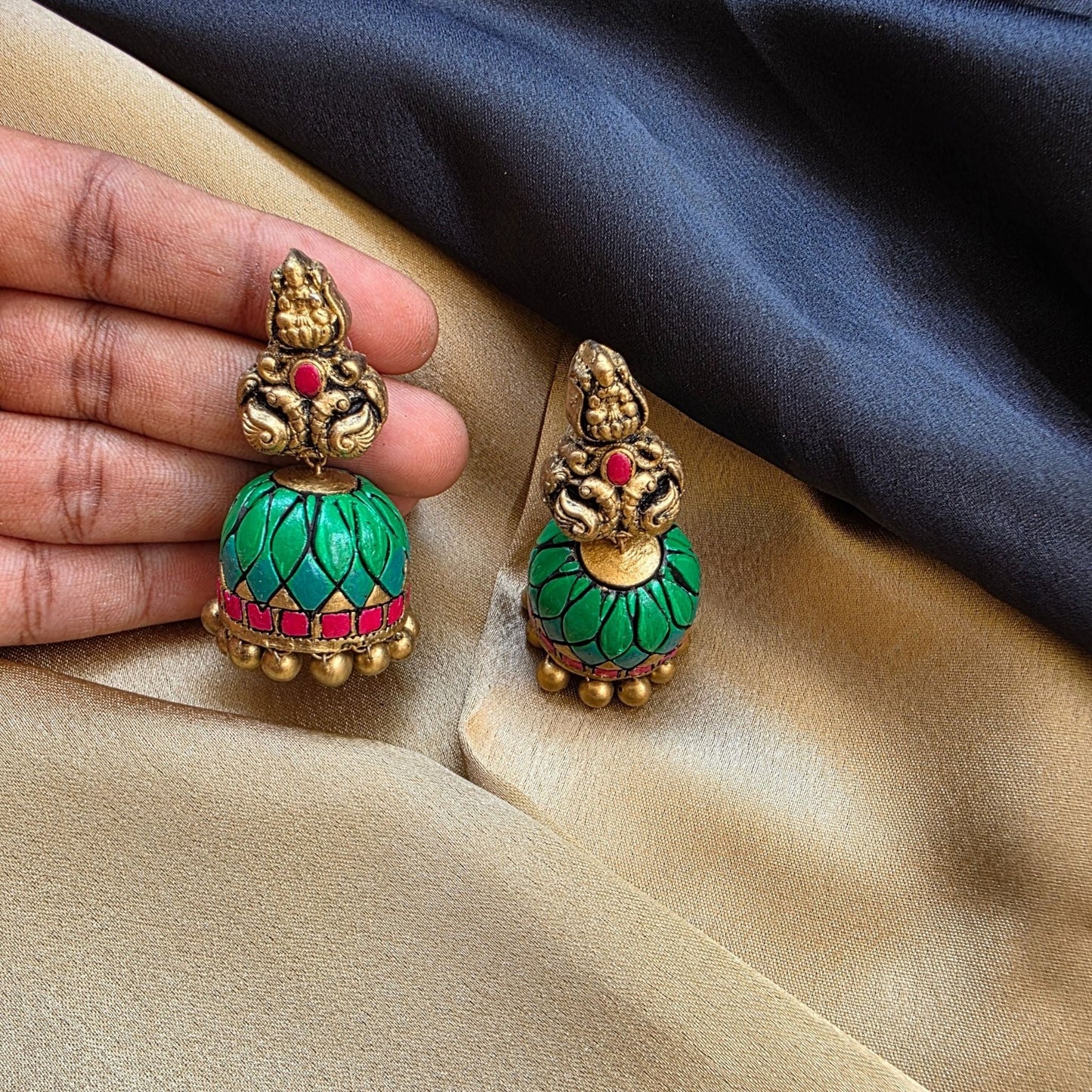 Sindhoori - Terracotta Jumka - Variant1