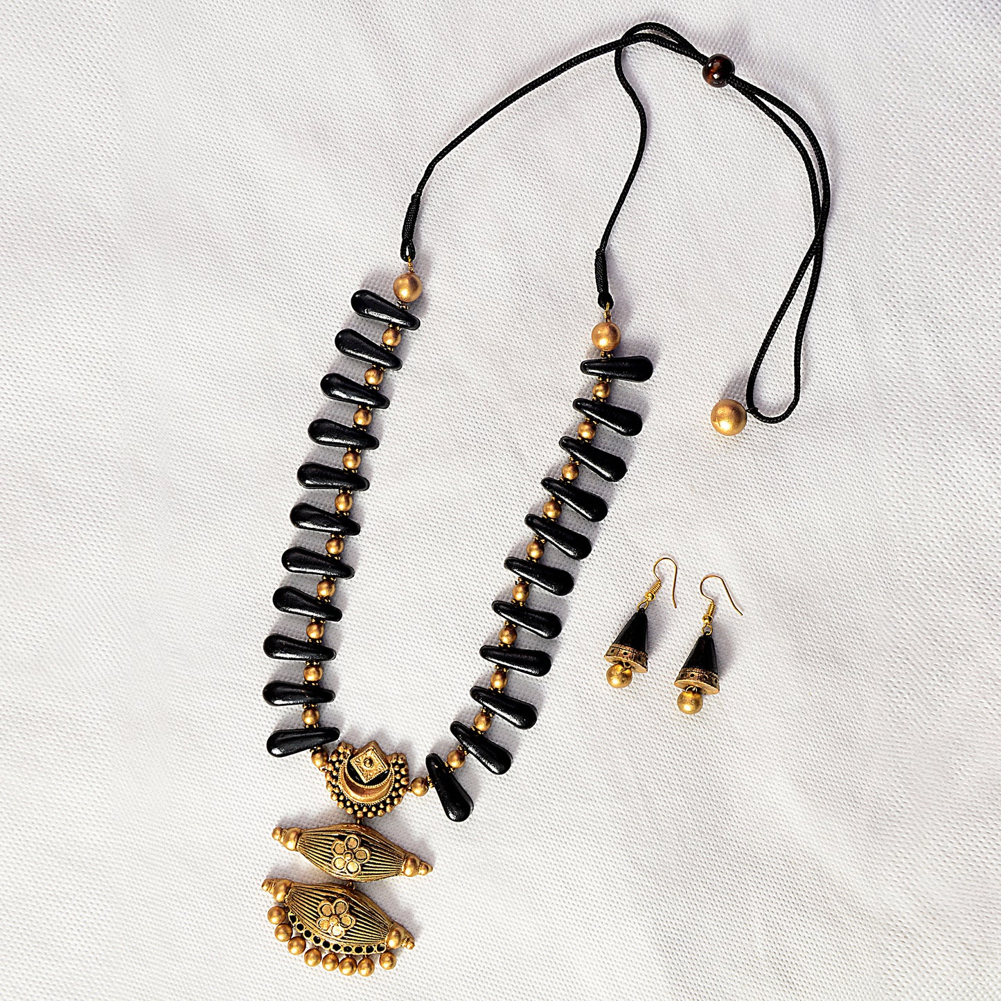 Minimalist Black Terracotta Jewellery Set