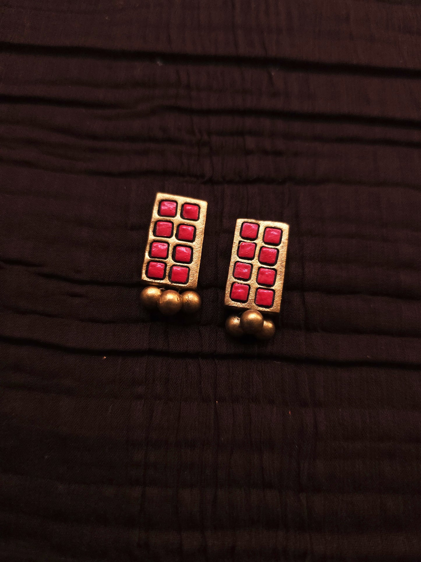 Avantika Antique Gold Block & Crimson Mosaic Terracotta Choker Set