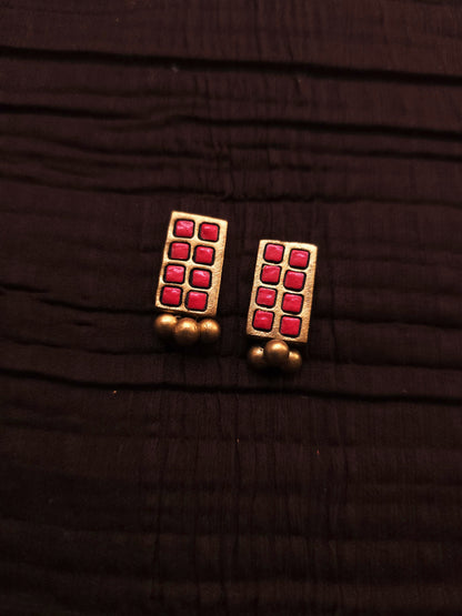 Avantika Antique Gold Block & Crimson Mosaic Terracotta Choker Set