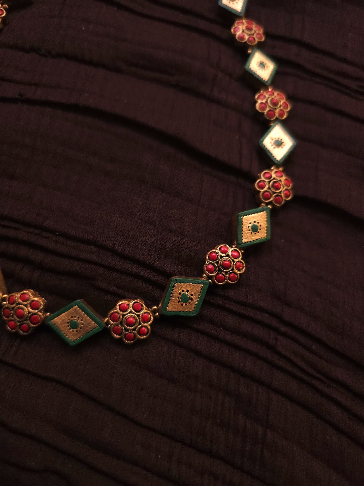 Avantika Antique Gold Rhombus & Crimson Floral Terracotta Strand Set