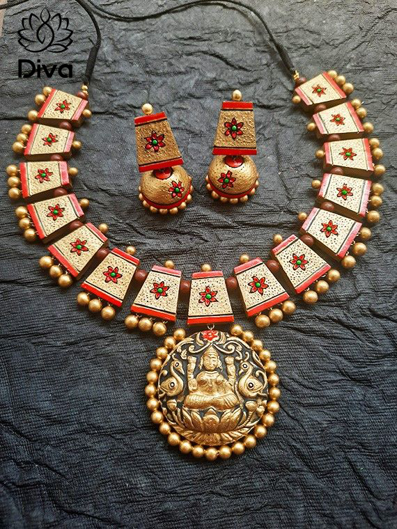 Charming Lakshmi Choker Terracotta