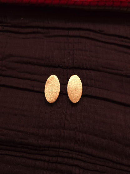 Elasya Antique Gold Oval & Silver Bead Terracotta Collar Set