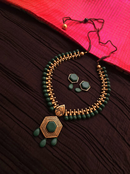 Harini Antique Gold Spindle & Forest Green Hexagonal Terracotta Pendant Set