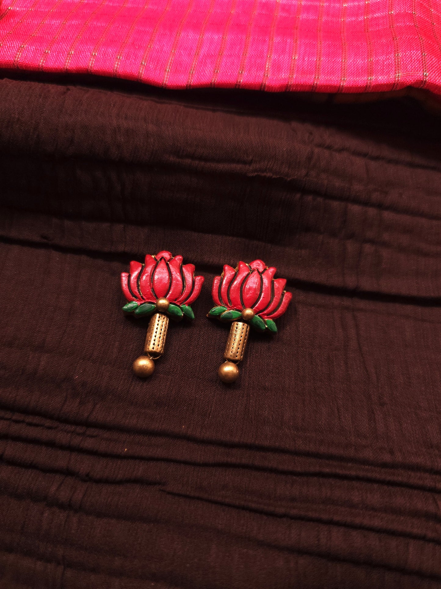 Kamal-Vana Lotus Medallion & Forest Green Terracotta Set