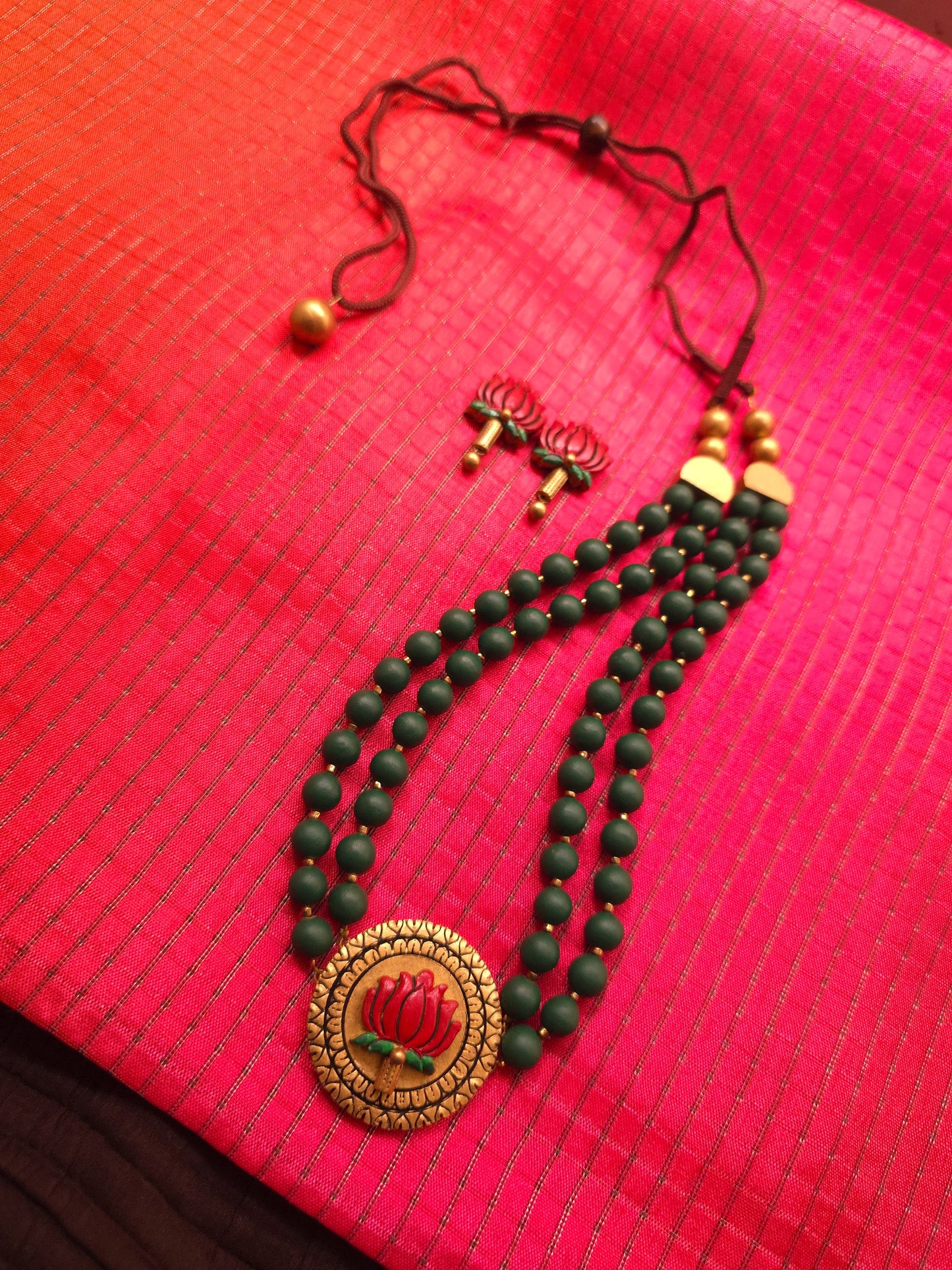 Kamal-Vana Lotus Medallion & Forest Green Terracotta Set