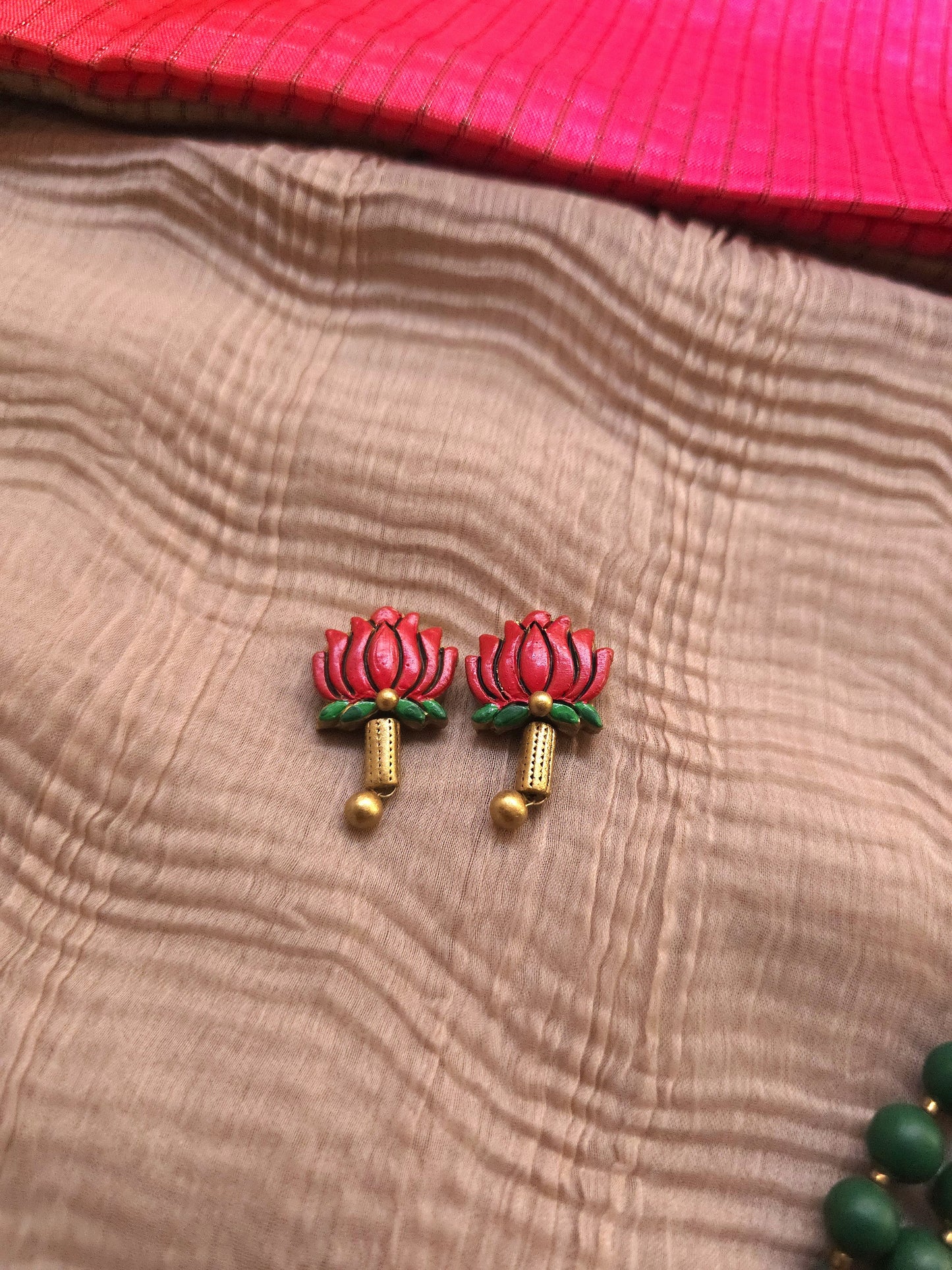 Kamal-Vana Lotus Medallion & Forest Green Terracotta Set