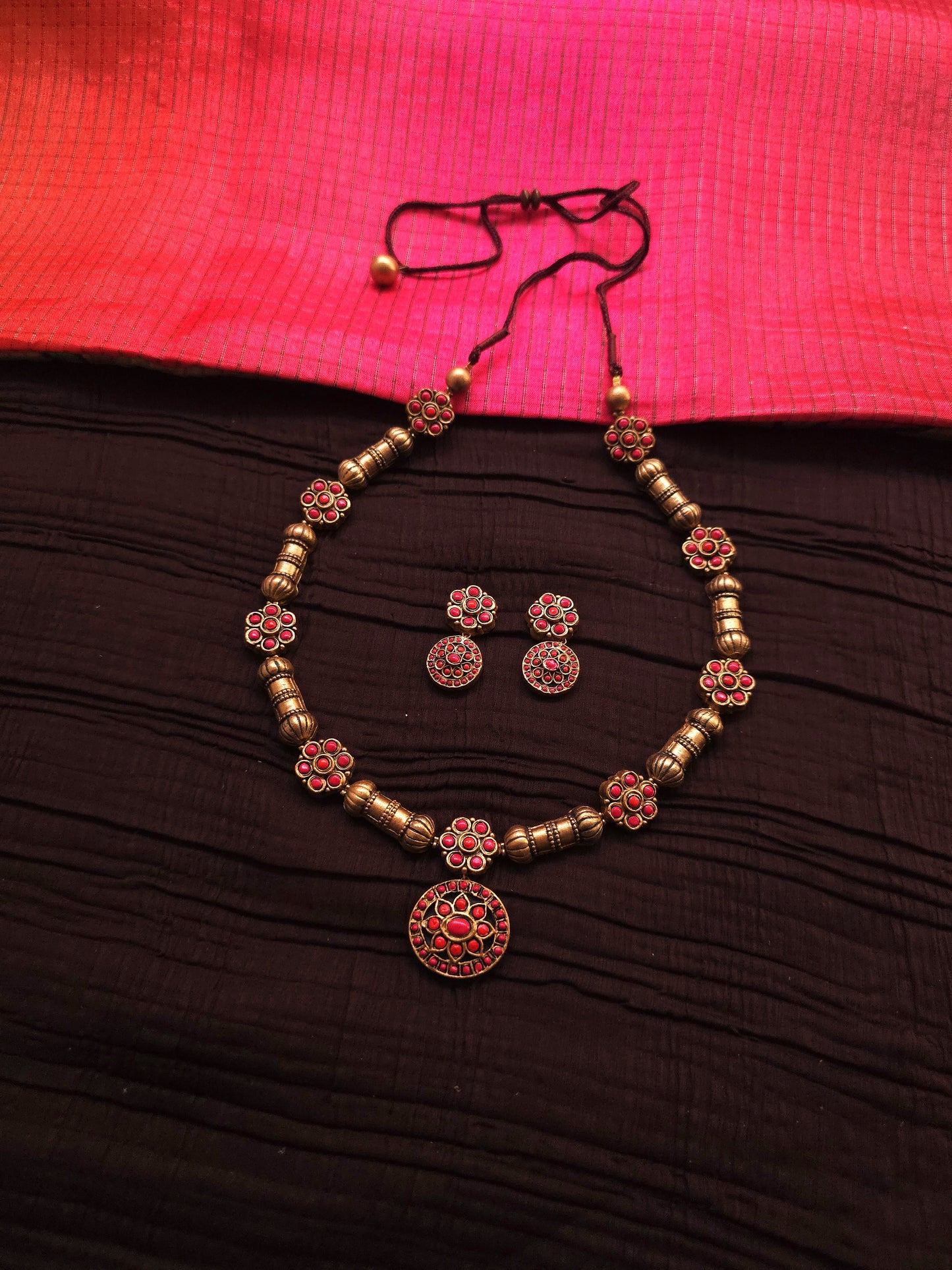 Malini Antique Gold Drum & Crimson Floral Medallion Terracotta Set