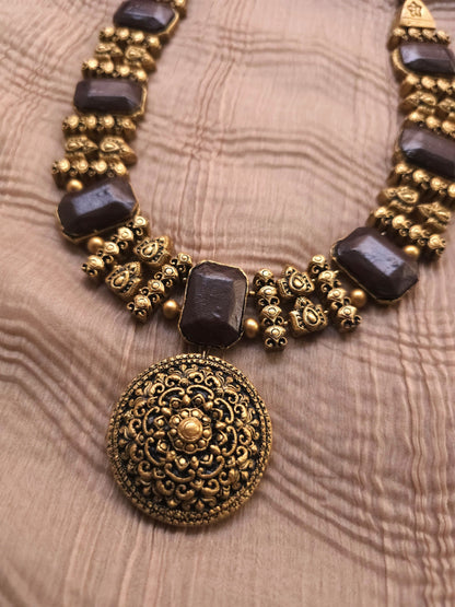 Mandala Antique Gold Filigree Disc & Earthy Brown Rectangular Terracotta Set
