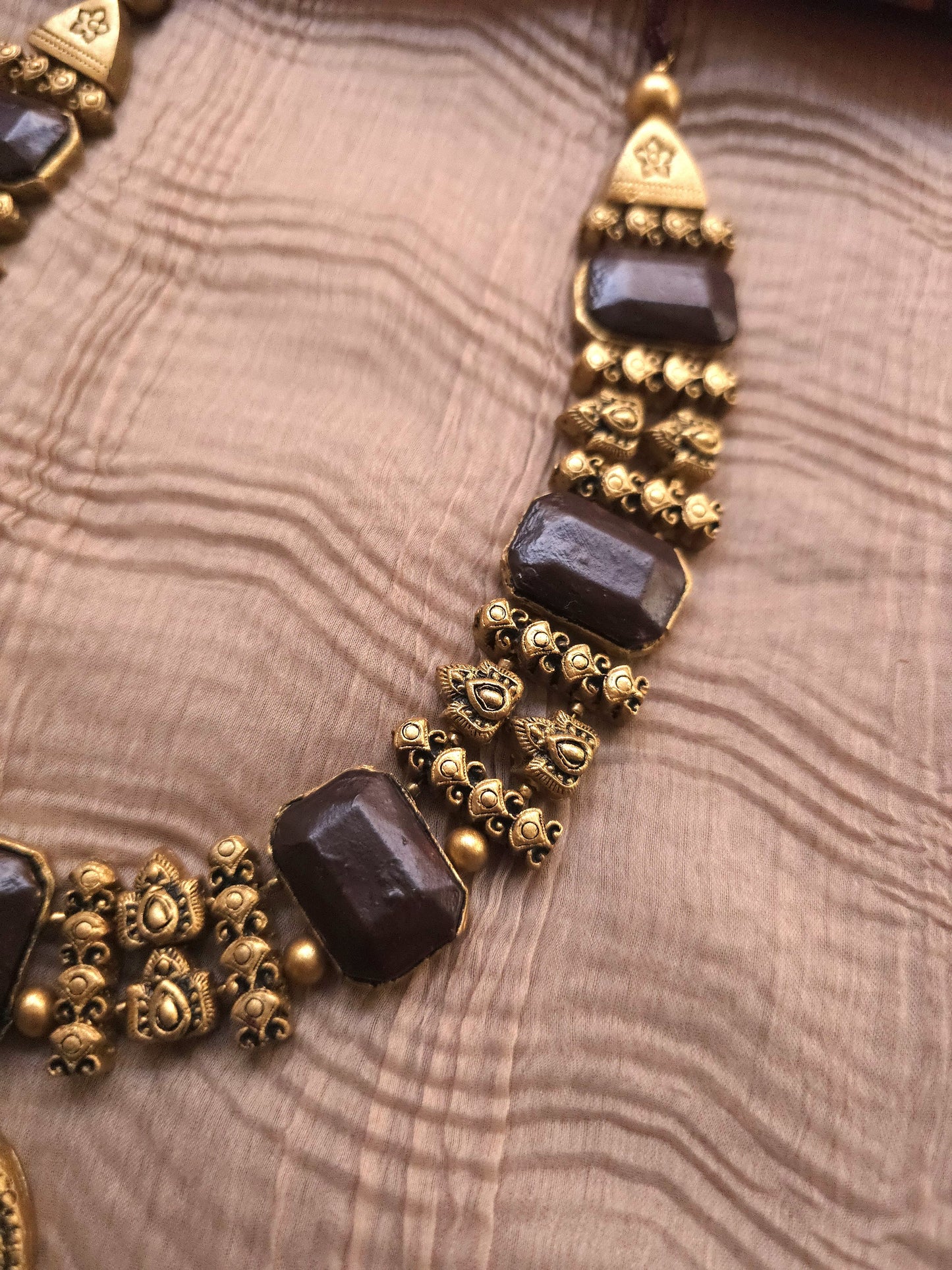 Mandala Antique Gold Filigree Disc & Earthy Brown Rectangular Terracotta Set