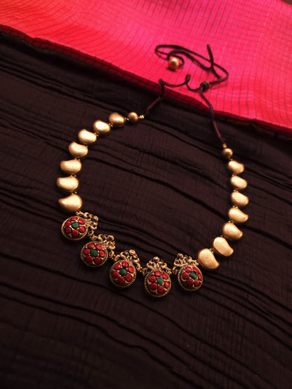 Meera Antique Gold Paisley & Crimson-Green Floral Terracotta Set