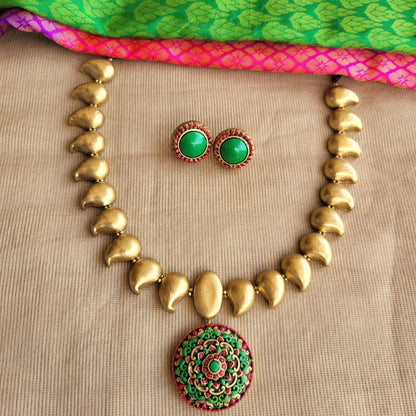 Antique gold mango motifs