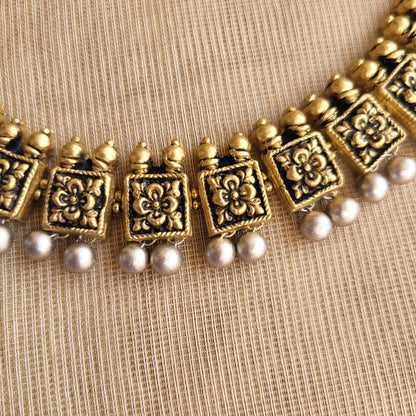 Handcrafted terracotta dual-tone choker with matching earrings