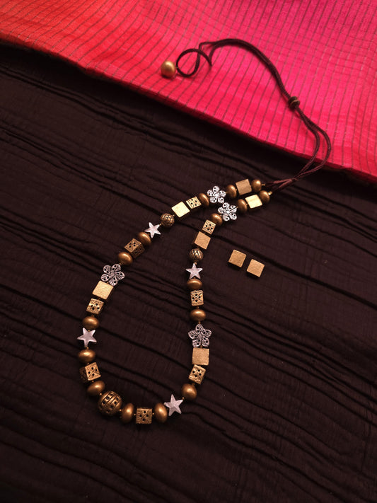 Nakshatra Taravali Dual-Tone Geometric Star Terracotta Set