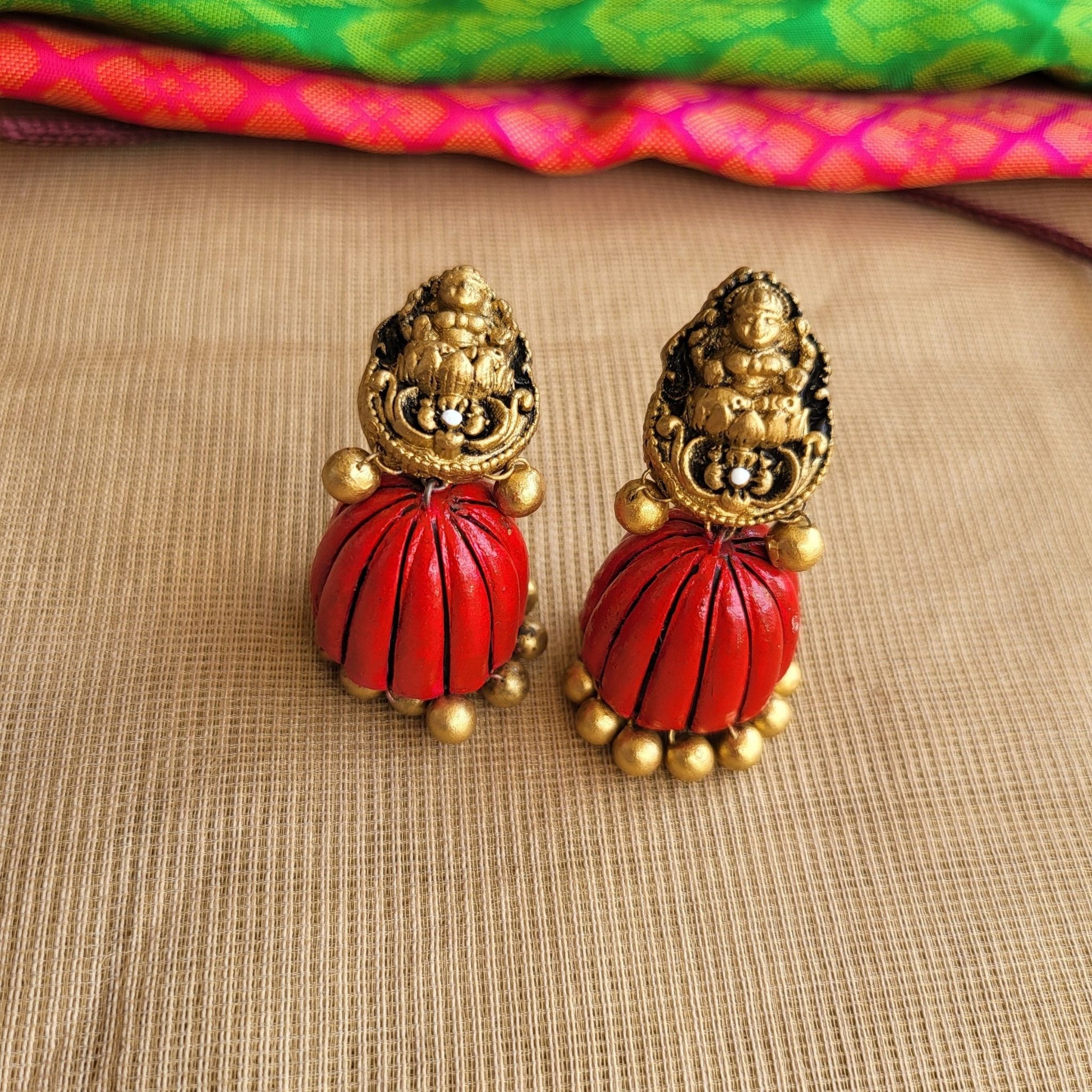 Handcrafted terracotta necklace & earrings