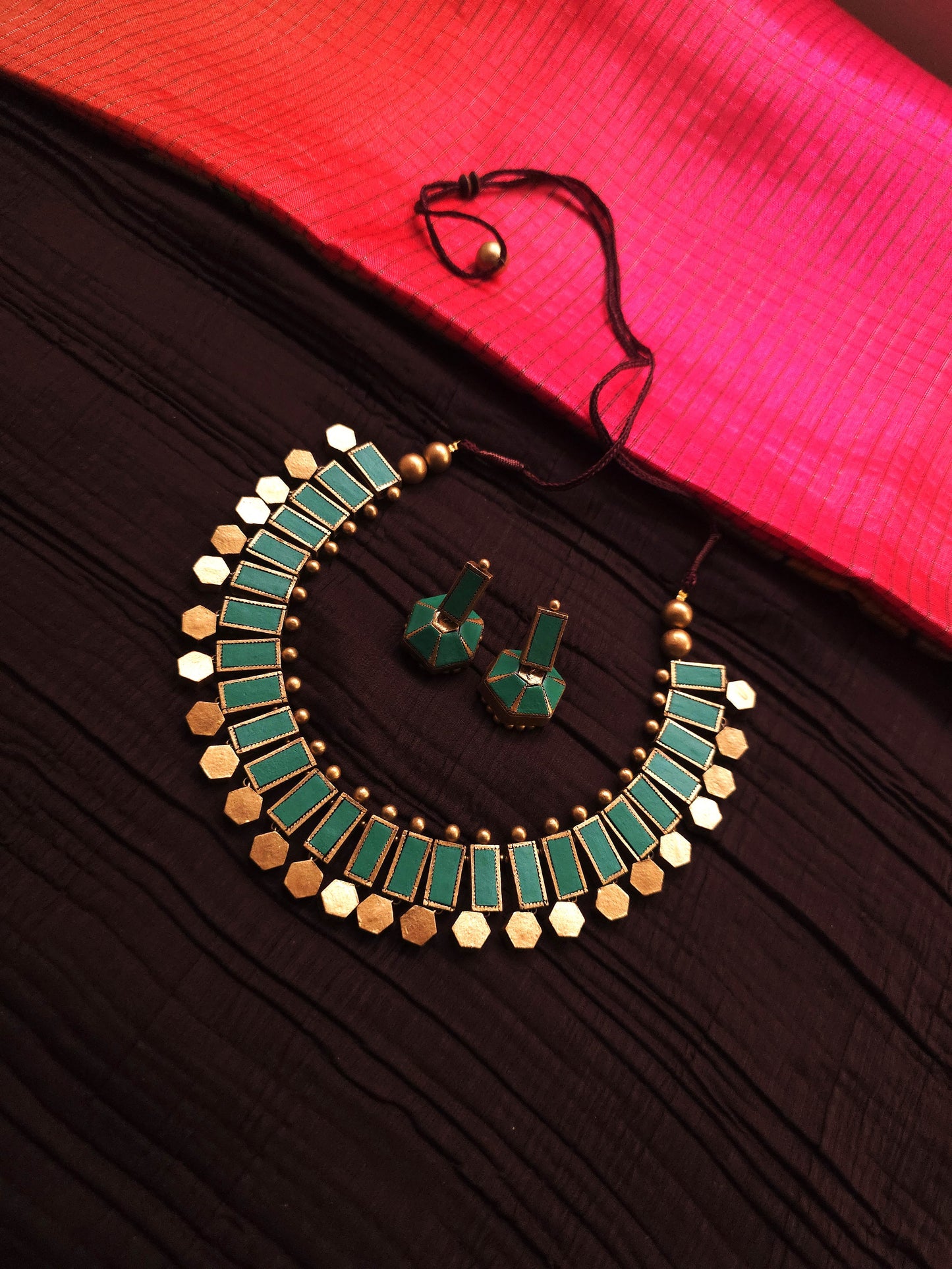 Netra Antique Gold Geometric & Teal Green Terracotta Collar Set