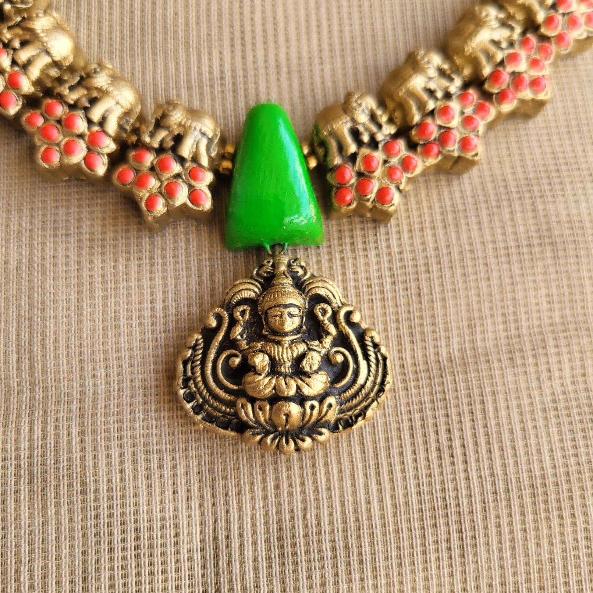 Handcrafted terracotta necklace & earrings