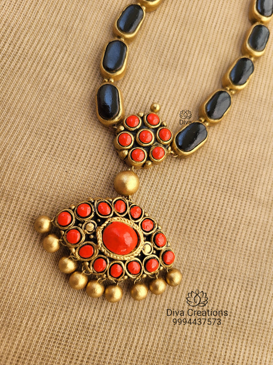 Black Kemp R1 Terracotta Jewellery