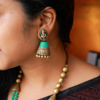 Antique gold spiritual motif design