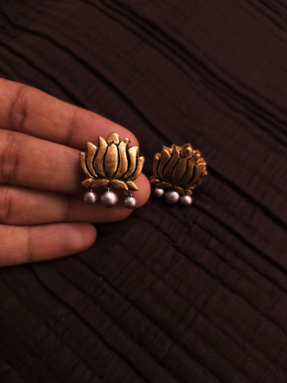 Rajivani Antique Gold & Silver Ghungroo Lotus Terracotta Collar Set