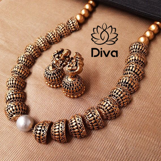 Resplendent Antique Fusion Terracotta Jewelry Set