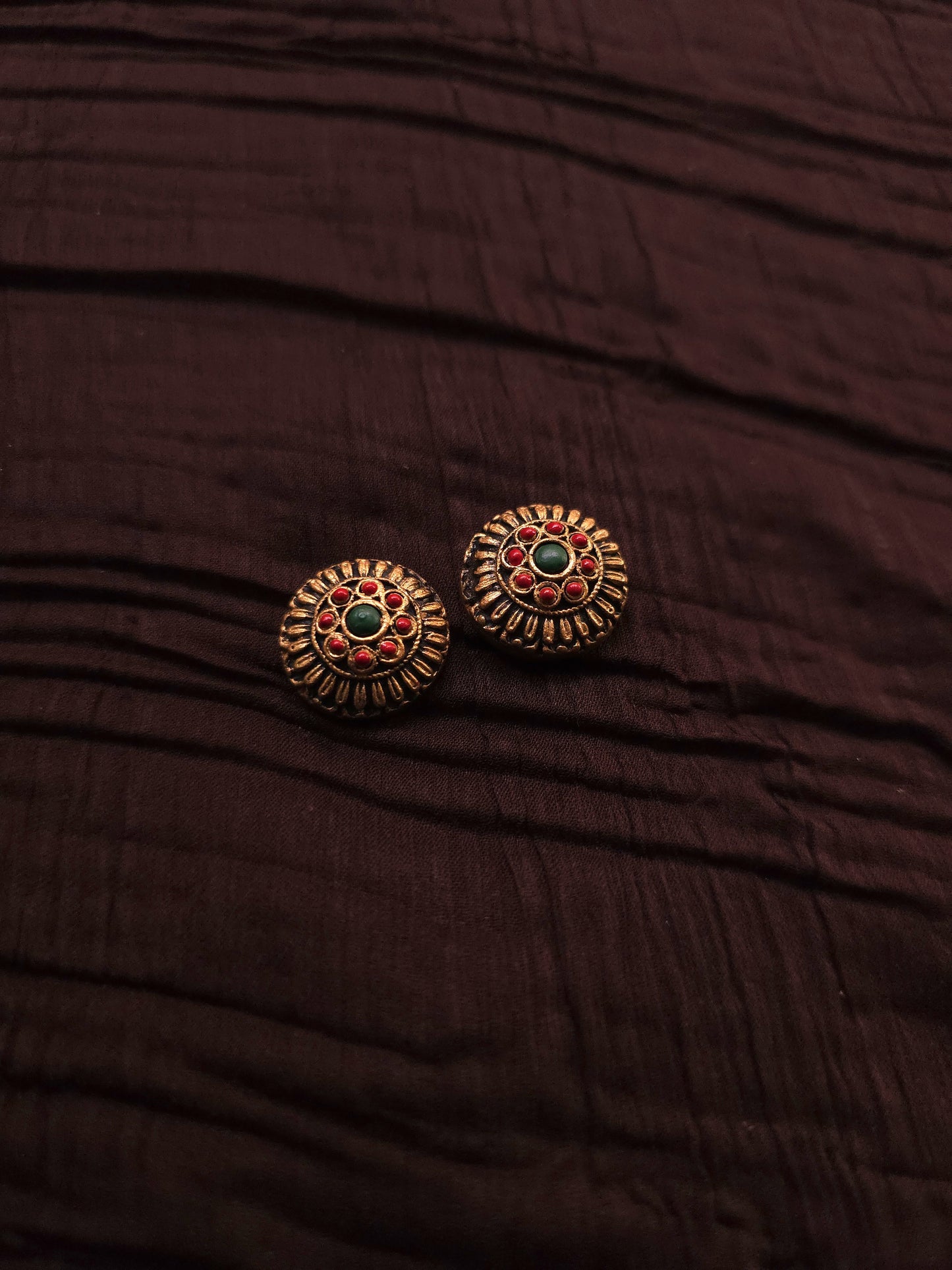 Tanvi Antique Gold Tubular Bead & Concentric Chakra Terracotta Pendant Set