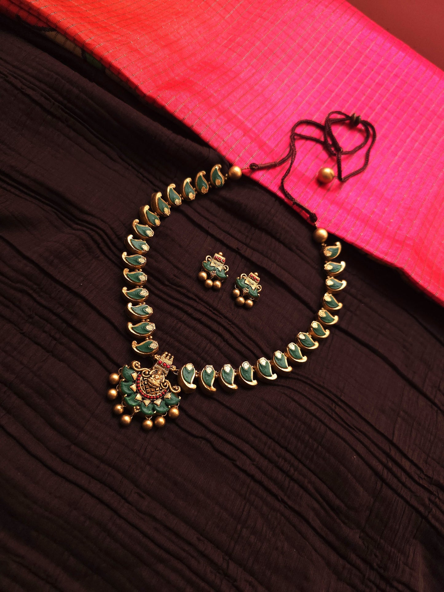The Emerald Goddess Temple-Style Mango Mala Terracotta Set
