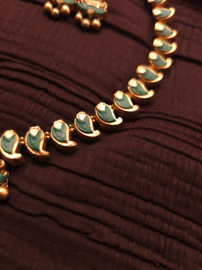 The Emerald Goddess Temple-Style Mango Mala Terracotta Set