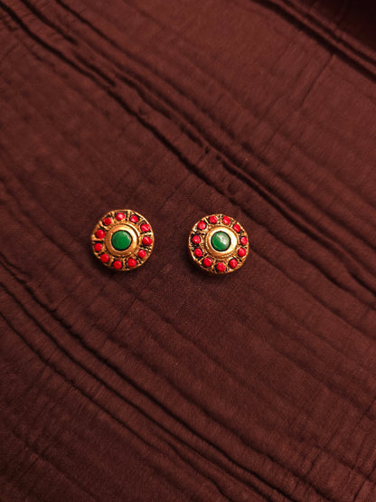 The Mandala Avartan Antique Gold & Tri-Color Circular Terracotta Set