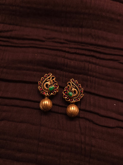 The Mayura Mukta Antique Gold & Tri-Color Peacock Bead Set