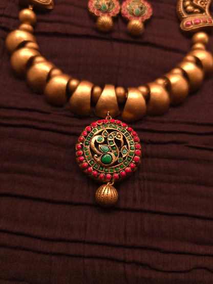 The Royal Mayura Antique Gold & Emerald-Ruby Terracotta Set